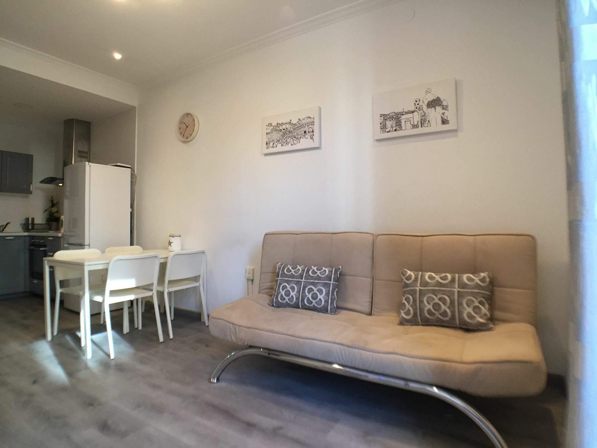 Charm Sagrada Familia Apartment Barcelona Luaran gambar