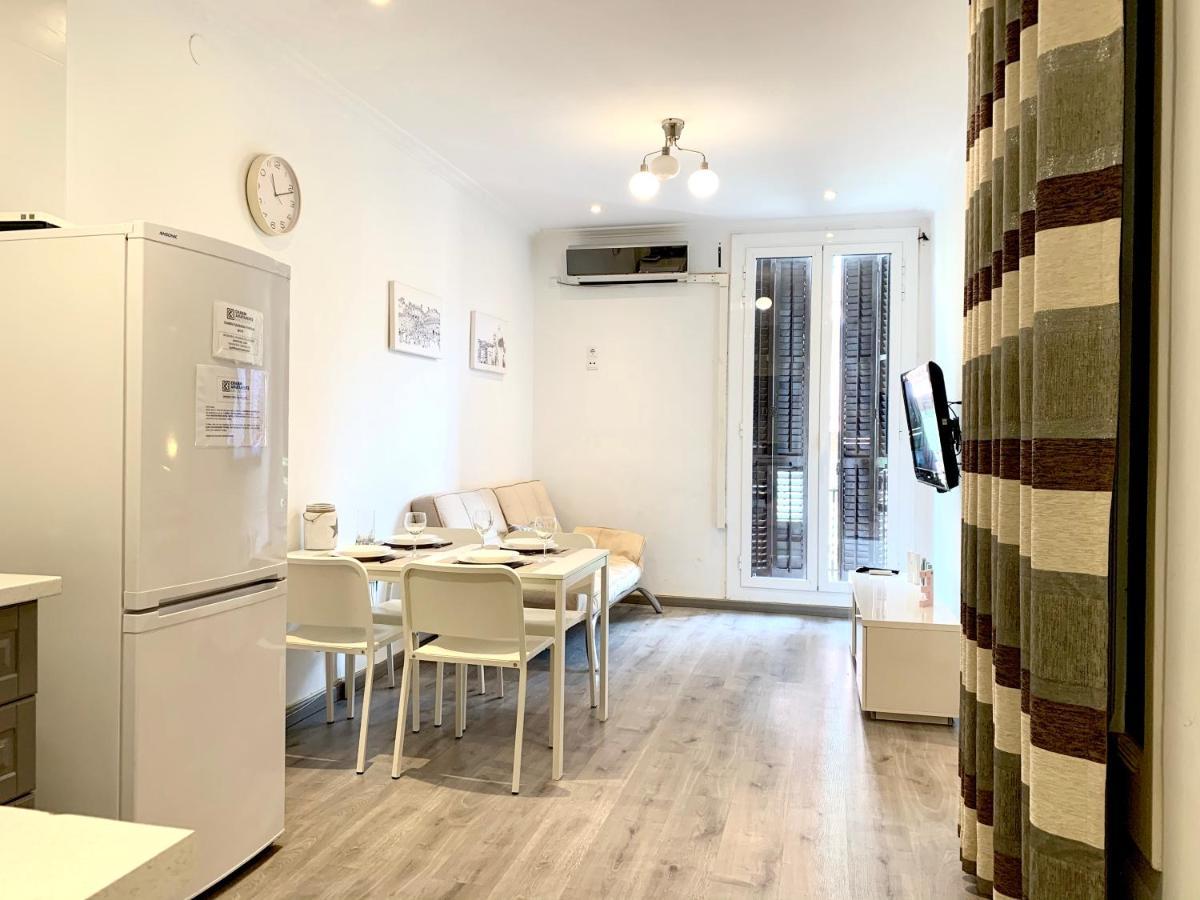 Charm Sagrada Familia Apartment Barcelona Luaran gambar